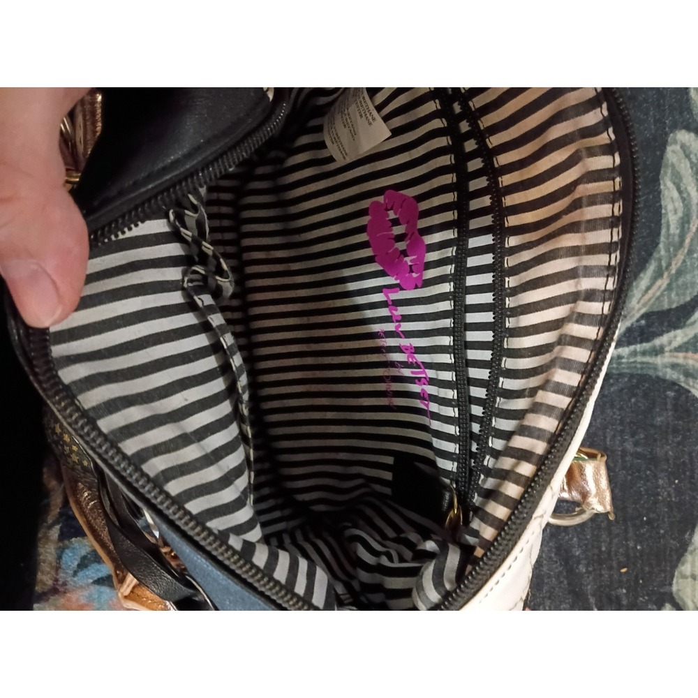 Betsey Johnson Black White Striped Heart Quilted Satchel Purse Bag - Picture 9 of 9
